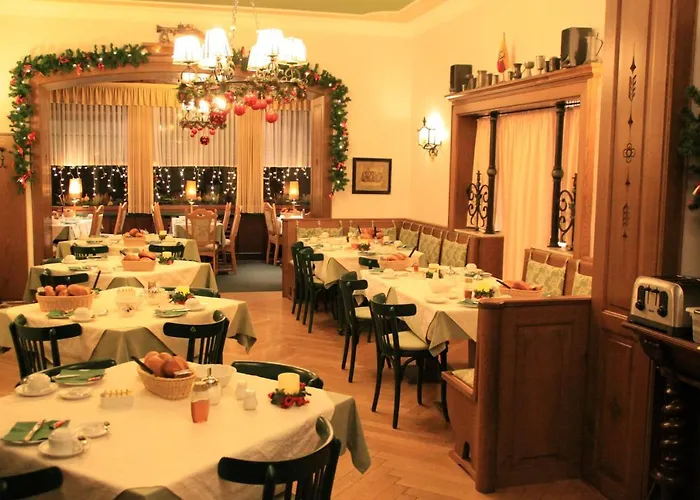 Gasthuis Post Ruedesheim 3*